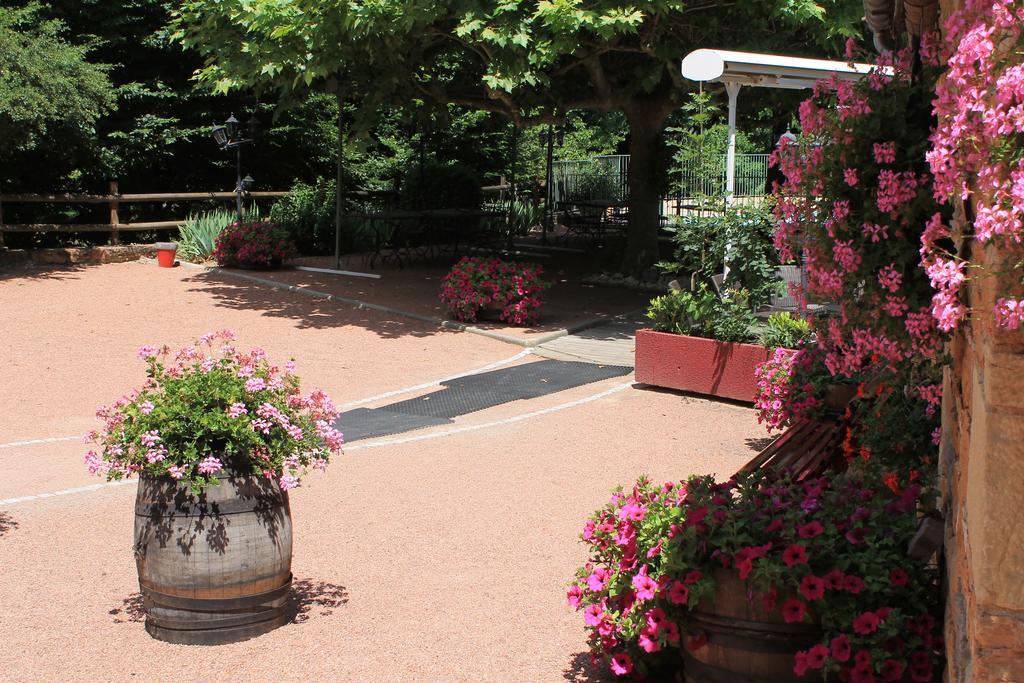 Hotel Restaurant Le Moulin De Saint Verand Екстериор снимка