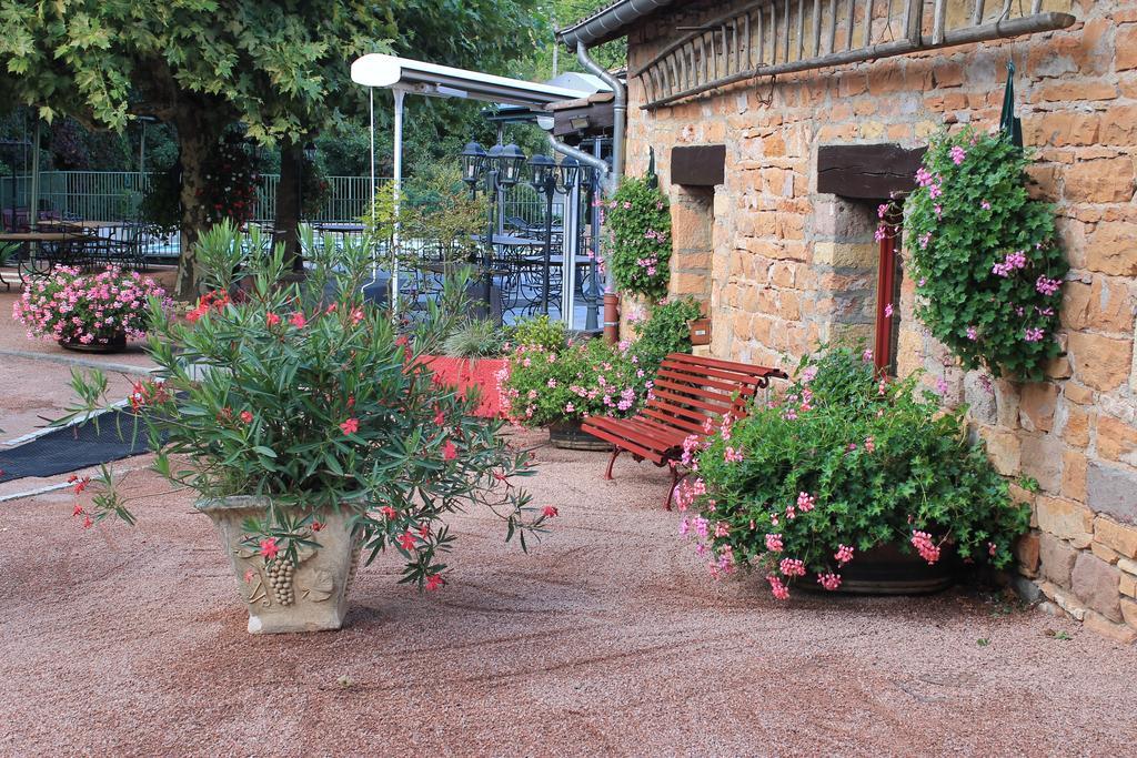 Hotel Restaurant Le Moulin De Saint Verand Екстериор снимка