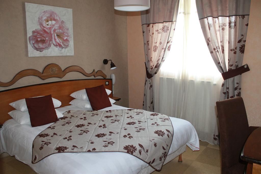 Hotel Restaurant Le Moulin De Saint Verand Екстериор снимка